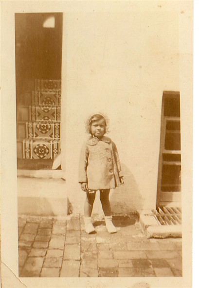 Photo:Me taken in backyard of grandparents' house at 25 Queens Gardens c1931.