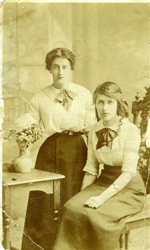 Photo:My mum (on the right) with her sister