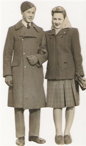 Photo:George & Rosemary Horrobin on Hove seafront 1945