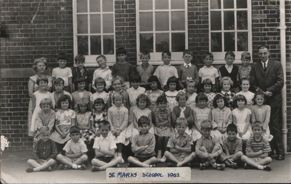 Photo: Illustrative image for the 'School Photograph' page