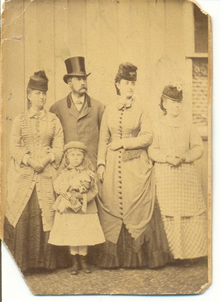 Photo:The American family that took the above photos during their stay in Brighton. The girl on the far right was their English maid and probably a local girl.