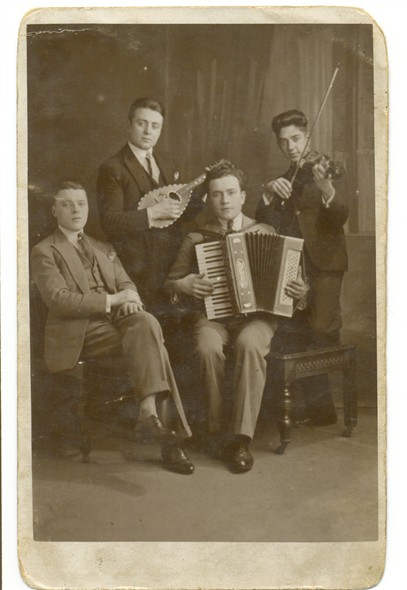 Photo:My father playing the mandoline in a quartet in London circa 1926